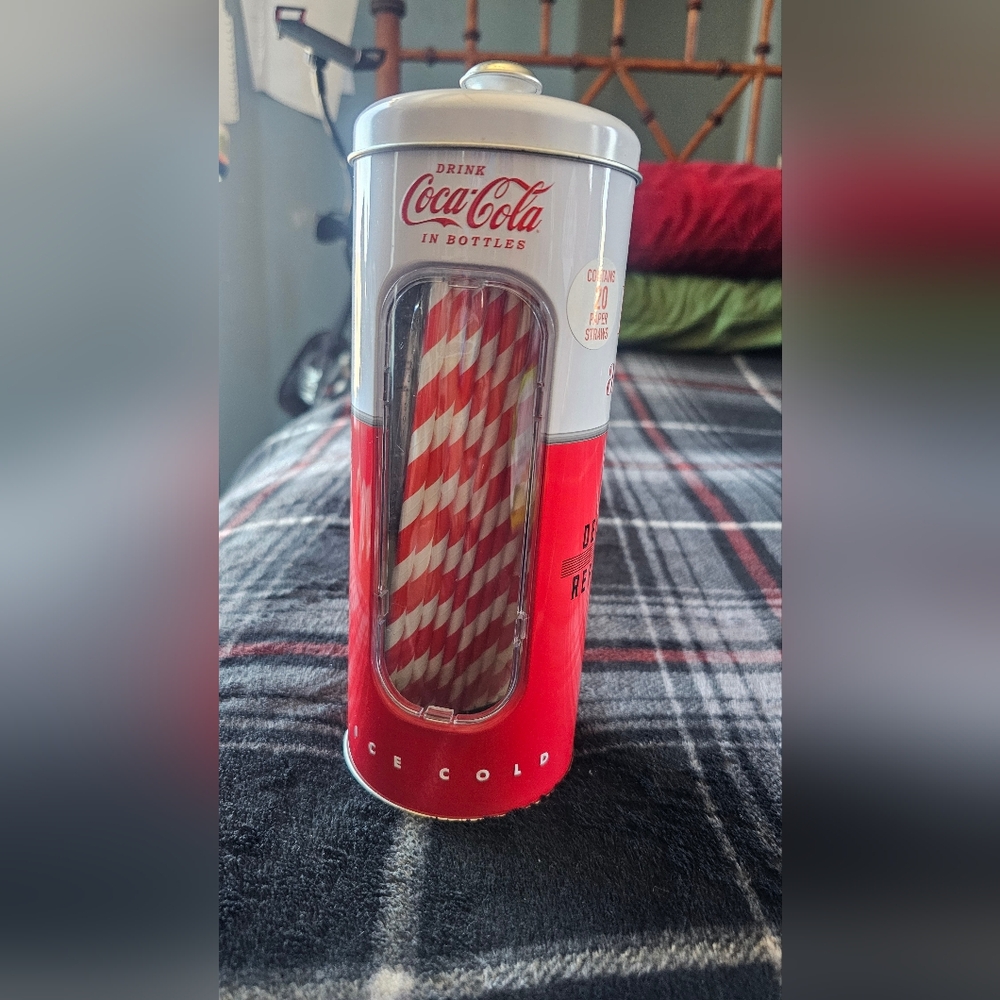 Coca-Cola Red and White Paper Straws
